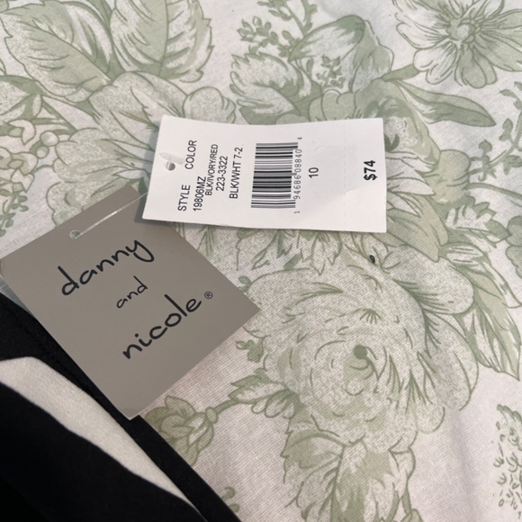 Womens dress - Picture 5 of 5